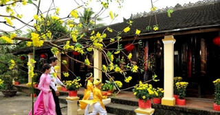 Tết Giáp Thìn 2024: Chọn tuổi nào xông đất để gia chủ được may mắn, tài lộc?