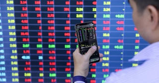 Chuyển nhượng chứng khoán có thể chịu thuế 20%