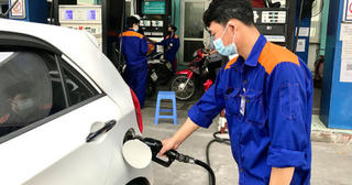 Đề xuất giảm 1.000 đồng/lít thuế bảo vệ môi trường đối với xăng