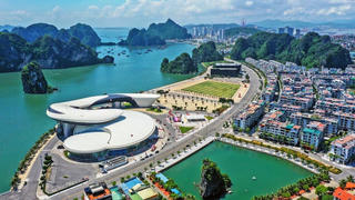 Xây dựng Hạ Long được chấp thuận xây cao ốc 35 tầng bên vịnh Hạ Long