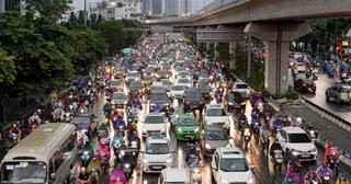 Hà Nội mất vài tỷ USD/năm vì tắc đường, Chuyên gia Trung Quốc 'hiến kế' giải pháp