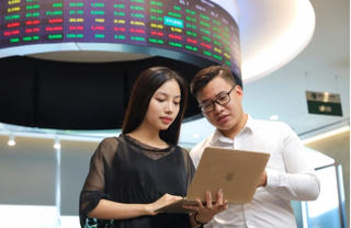 Lợi nhuận quý III của VPS đi ngang, VNDIRECT tăng vọt gần 7 lần