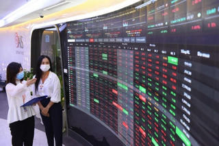 Rút chân cuối phiên, VN-Index kết phiên dập dình quanh tham chiếu