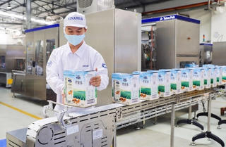 Cổ phiếu khuyến nghị hôm nay 25/7: VNM, PNJ và IJC