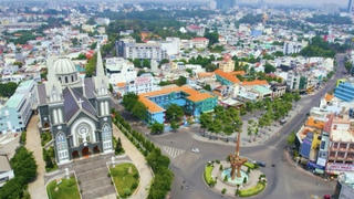 Bình Dương miễn tiền thuê đất, trải thảm đỏ đón đại bàng