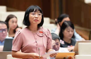 'Đặt cọc mua nhà ở hình thành trong tương lai đang rất lộn xộn'