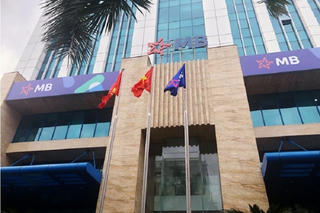 Vốn điều lệ MB sắp vượt mặt 'ông lớn' Vietcombank: Sao 'đổi ngôi'?