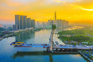 Kiên định mục tiêu giữ vững ổn định kinh tế vĩ mô, kiểm soát lạm phát, thúc đẩy tăng trưởng