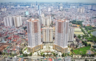 Chuyên gia: ‘Không nên nới thêm room tín dụng để hỗ trợ thị trường bất động sản’