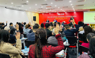 Ngân hàng hé lộ tham vọng lợi nhuận, cổ đông lo nợ xấu lại tăng