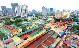 Di dời nhà máy, trường học khỏi đô thị “tắc nghẽn” từ nhiều phía