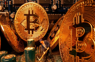 Bitcoin vượt mốc 60.000 USD, kích thích 'sự thèm ăn' của nhà đầu tư