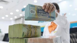 Bỏ room tín dụng: Cạnh tranh miếng bánh thị phần bằng giảm lãi suất