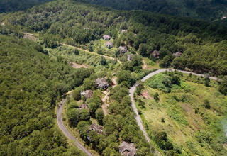 Hàng loạt biệt thự bỏ hoang ở Khu du lịch Tuyền Lâm - Đà Lạt