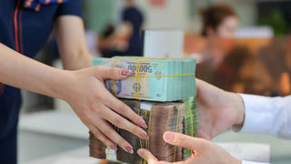 Thủ tướng yêu cầu ngân hàng giảm lãi vay