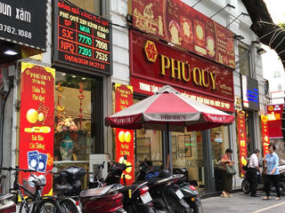 Dân vẫn khó mua vàng: 'Giá đã tạm ổn nhưng nguồn cung thì chưa'