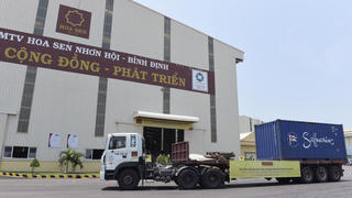 Tập đoàn Hoa Sen (HSG) báo lãi khủng, nhưng nợ và hàng tồn kho lại tăng mạnh