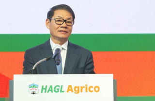 Tỷ phú Trần Bá Dương miệt mài tái cơ cấu, cổ phiếu HNG liên tục tăng kịch trần