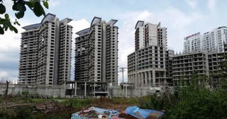 Hàng tồn kho 12 tỷ USD đang nằm ở những dự án bất động sản của những ông lớn nào?