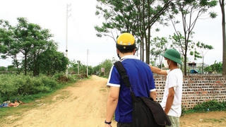 Thị trường bất động sản "xả hàng" giá gốc: Có phải cơ hội cho người sẵn tiền?