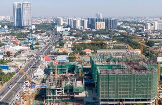Đoạn đường ở Bình Dương cứ 400 m lại có 1 dự án căn hộ mọc lên