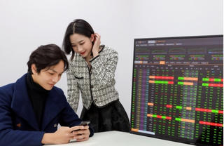 Trung Quốc mở cửa: Cổ phiếu hàng không, thủy sản hưởng lợi, phân bón chịu thiệt