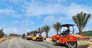 Một doanh nghiệp ‘chốt’ liên tiếp hai gói thầu dịp cuối năm