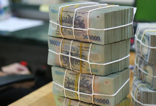 'Khối u' trái phiếu DN, bất động sản ám ảnh cổ đông ngân hàng