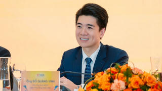 Cổ phiếu SHB tím lịm sau lời chào tháng Tám của Phó chủ tịch Đỗ Quang Vinh