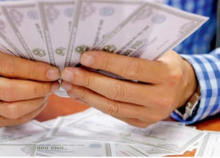 Hoán đổi trái phiếu lấy nhà đất: Chuyển từ rủi ro này sang rủi ro khác