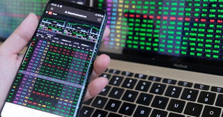 Bất chấp thị trường giảm sâu trong phiên 17/12, nhiều cổ phiếu BĐS vẫn tăng mạnh