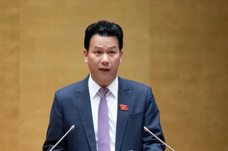 [Trực tiếp] - Bộ trưởng Bộ Tài nguyên và Môi trường trả lời chất vấn