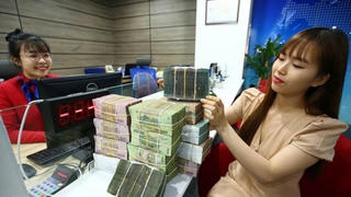 Tín dụng tăng tốc, thúc đẩy lợi nhuận ngân hàng tiếp tục đi lên