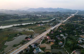 'Đại công trường' cao tốc Tuyên Quang - Phú Thọ hơn 3.700 tỷ tăng tốc về đích