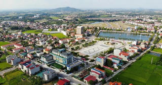 Thị xã rộng bằng 9 quận trung tâm Hà Nội, là nơi khởi nguồn bản Tuyên ngôn độc lập đầu tiên của nước Việt Nam