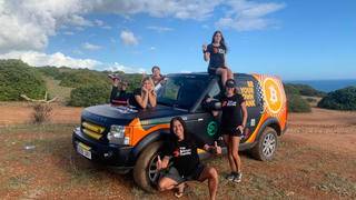 Gia đình bán sạch tài sản mua Bitcoin 900 USD: Sau 8 năm, giờ ra sao?