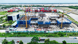 Chuyên gia dự báo doanh nghiệp bất động sản sẽ đối đầu với sự khó khăn của dòng tiền ít nhất 6 tháng nữa