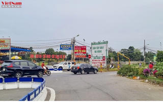 Công viên gần 100 ha chậm tiến độ 10 năm, thành khu ăn nhậu và sân tập golf