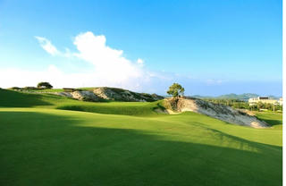 Lâm Đồng nói gì về năng lực tài chính của chủ đầu tư tổ hợp sân golf gần 2.600 tỷ đồng?