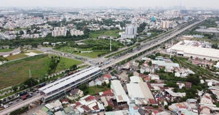 Con đường huyết mạch hơn 2.300km dài nhất cả nước: Nối liền 4 thành phố lớn, chạy dọc 31 tỉnh thành, toàn tuyến có 874 cây cầu lớn nhỏ và 4 đường hầm lịch sử của Việt Nam