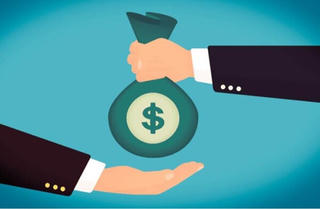 Lãi suất vay tiêu dùng: Đắt 'cắt cổ' tới 85%/năm