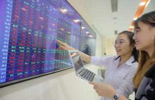 VNDirect tiết lộ 3 nhóm ngành đáng đầu tư trong tháng 2