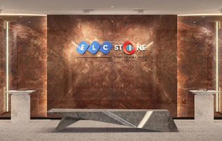 HoSE đưa cổ phiếu FLC Stone (AMD) vào diện cảnh báo