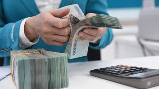 Thời tiền mặt là vua: Tiết lộ của tay to 'buôn tiền'