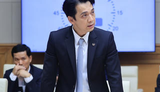 Giảm lãi suất, gỡ khó bất động sản... để thúc tăng trưởng tín dụng