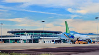 Tập đoàn FLC sẽ nghiên cứu quy hoạch khu đô thị sân bay ở Bình Định