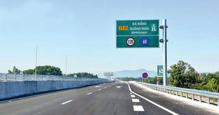 Sai phạm dự án đường cao tốc Đà Nẵng-Quảng Ngãi: 17 “sếp” doanh nghiệp xây dựng xộ khám, 15 người bị ngăn chặn cấm đi khỏi nơi cư trú, hàng chục doanh nghiệp liên quan!