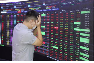 Tâm lý hoảng loạn bao trùm, VN-Index lao dốc gần 29 điểm