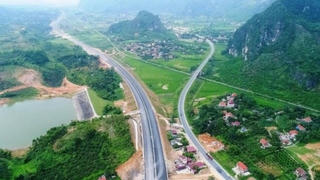 Toàn cảnh cung đường nghìn tỷ đến địa điểm săn tuyết của những tín đồ du lịch Việt Nam
