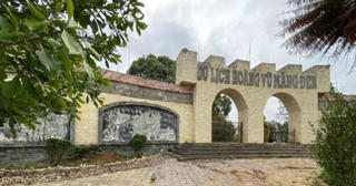 Từng được coi là 'mỏ vàng' hút khách du lịch, khu du lịch Măng Đen giờ chỉ còn cảnh hoang tàn